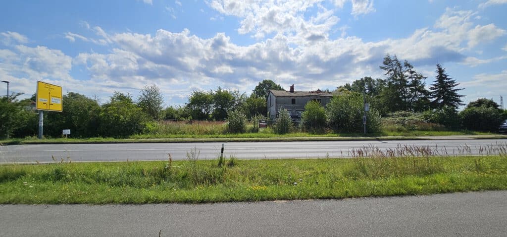 Grundstück mit Bestandsgebäude in Mönchhagen (Beispielansicht, ohne Adresse).