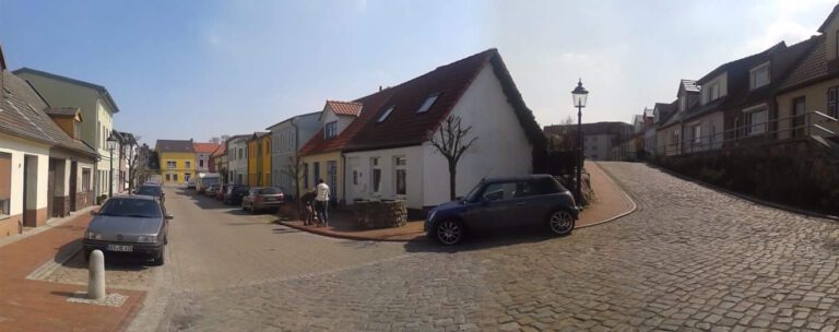 Straßenansicht eines Reihenendhauses in Ribnitz-Damgarten – Referenzobjekt 436.