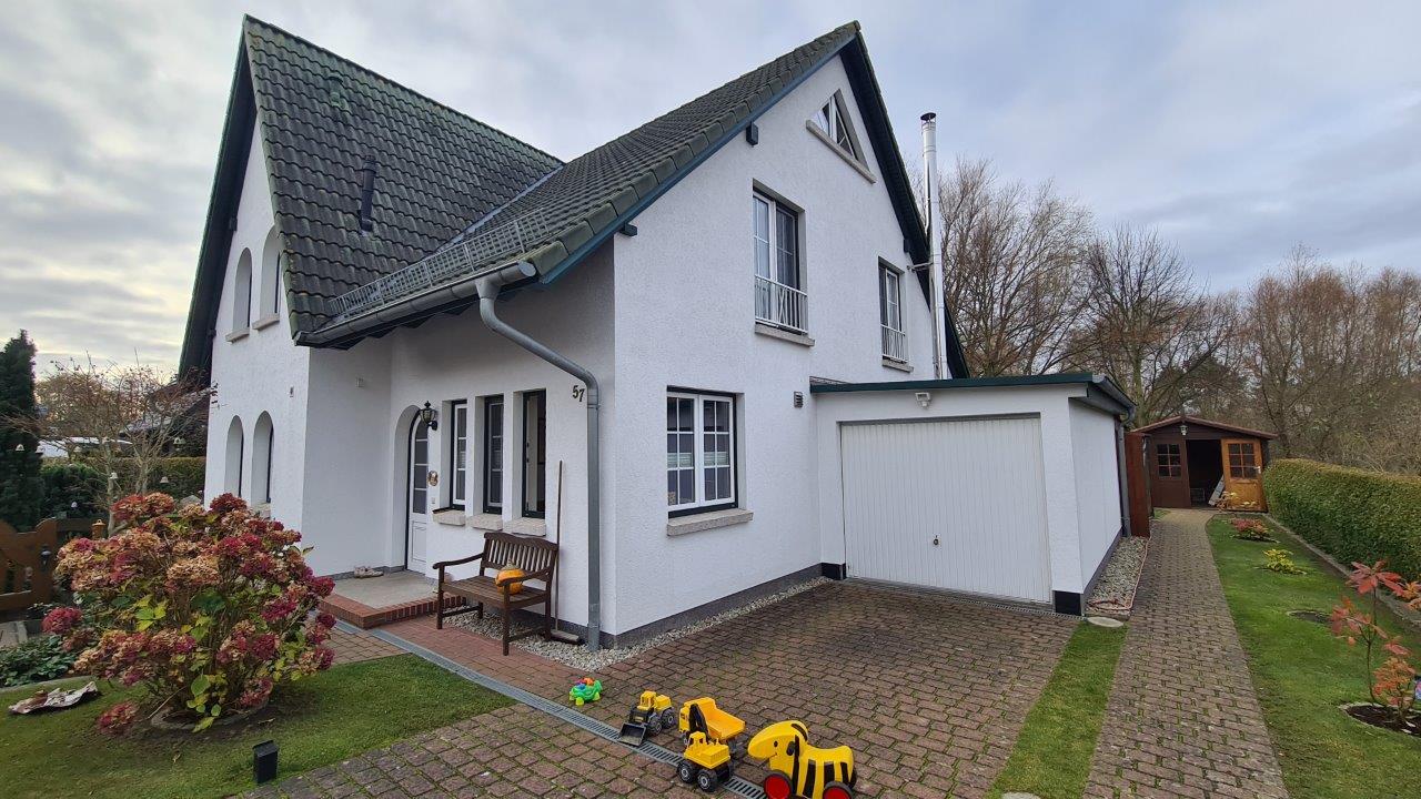 Außenansicht einer Doppelhaushälfte in Rostock-Brinckmanshöhe (Albert-Schulz-Straße) – Referenzobjekt 5704