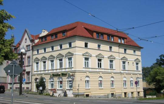 Außenansicht des Mehrfamilienhauses in Rostock-Stadtmitte – Referenzobjekt 5240 – Büchel Immobilien Rostock