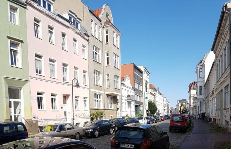 Straßenansicht in Rostock (Steintor-Vorstadt), Augustenstraße – Mehrfamilienhaus Referenz 5650 (verkauft)