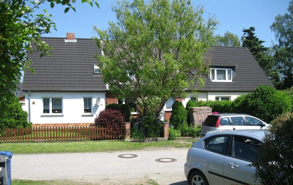 Außenansicht des Reihenmittelhauses in Rostock-Kassebohm – Referenzobjekt 5216 – Büchel Immobilien Rostock