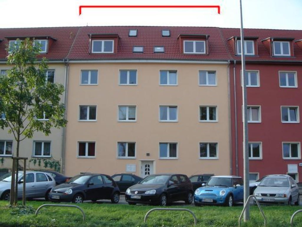 Eigentumswohnung in der Kröpeliner-Tor-Vorstadt Rostock – Mehrfamilienhaus Straßenansicht, diskrete Referenz, Referenzobjekt 352.