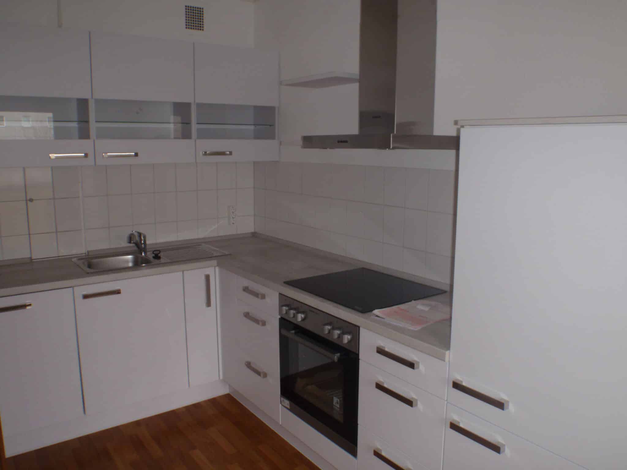 Küchenansicht der Eigentumswohnung in Rostock-Toitenwinkel – Referenzobjekt 5622 – Büchel Immobilien Rostock