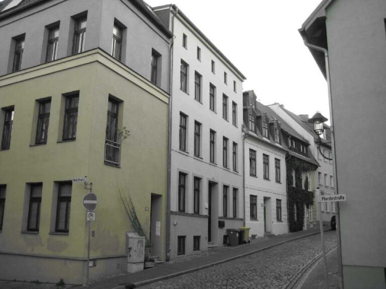 Saniertes Mehrfamilienhaus am Amberg in der Rostocker Altstadt