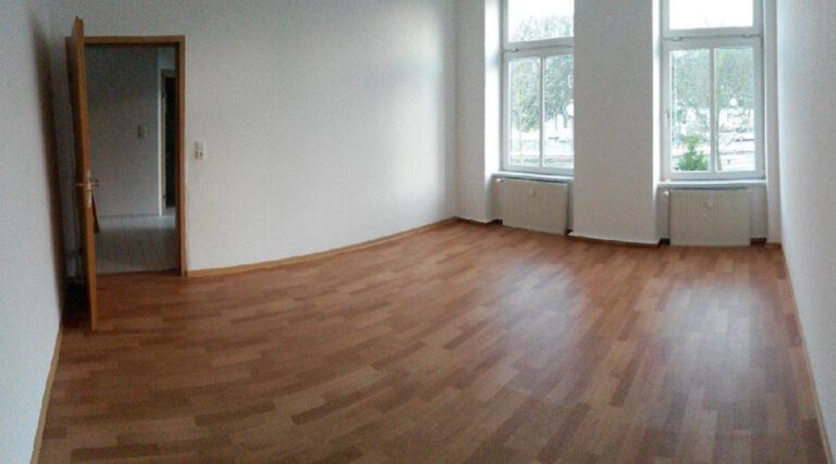 Heller Wohnraum mit Laminatboden in der Kröpeliner-Tor-Vorstadt Rostock (18057) – Referenzobjekt 5361.
