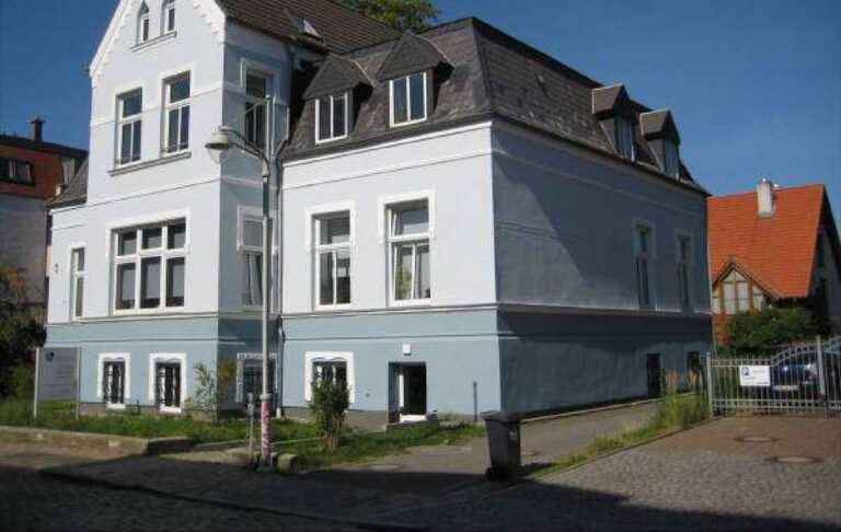 Stadtvilla im Bahnhofsviertel Rostock – Referenz 082, kernsanierte Stadtvilla mit 3 Wohneinheiten