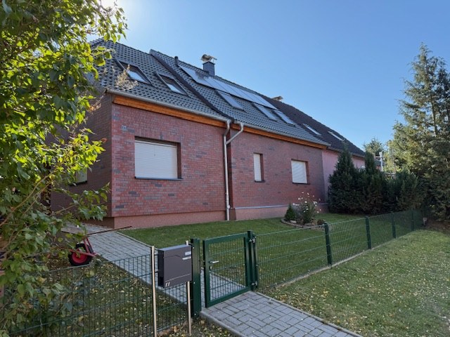 Doppelhaushälfte mit Klinkerfassade und Photovoltaik in Marlow OT Fahrenhaupt (18337) – Referenzobjekt 5782.